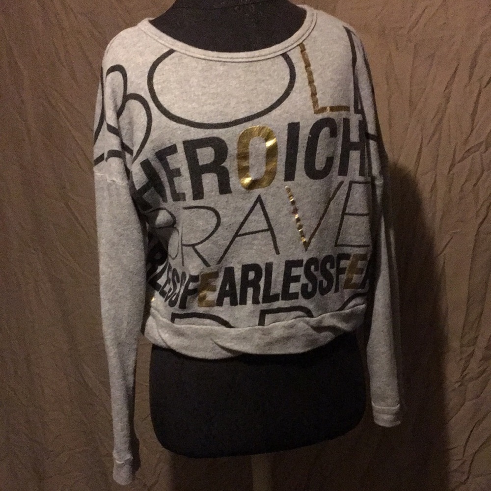 Lightweight sweater